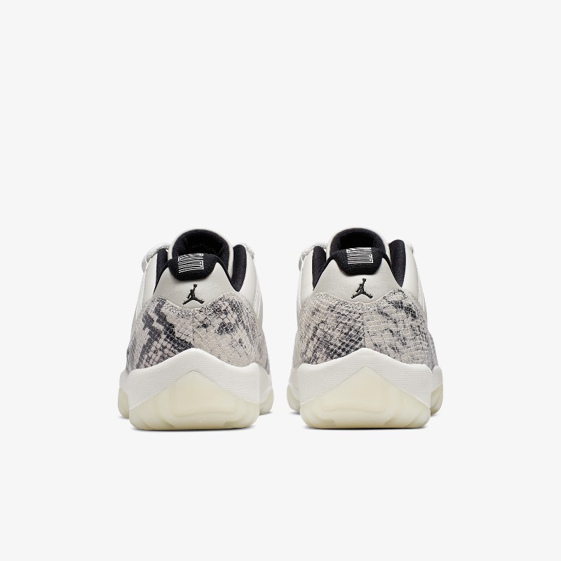 Jordan 11 low le light bone university red sales
